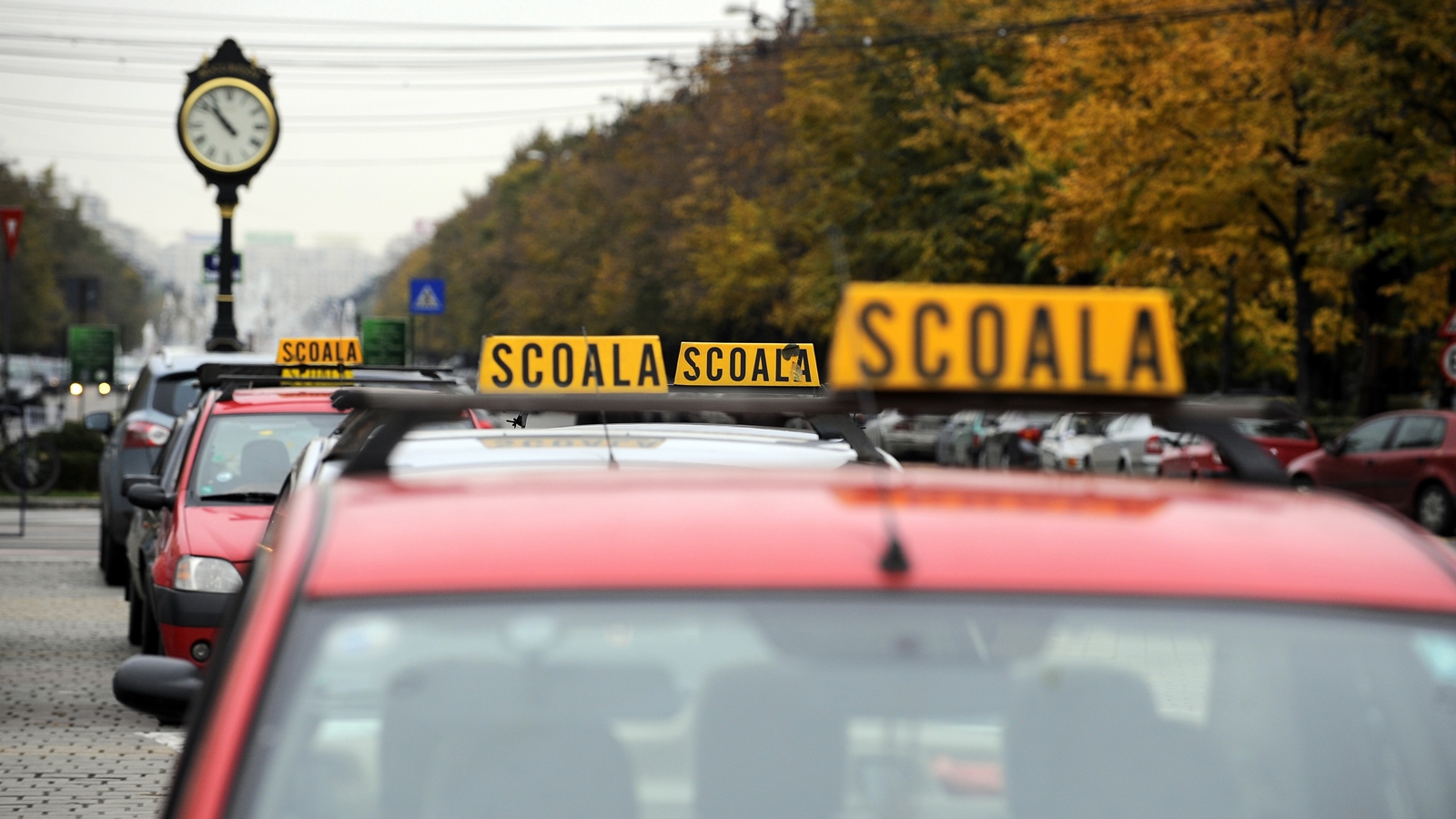Schimbare istorică a examenului de obținere a permisului auto. Cum ai putea să iei permisul fără ca un polițist să fie prezent în mașina de examen