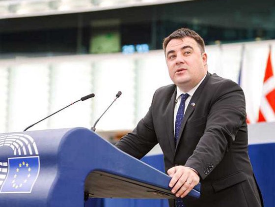 Un eurodeputat german atacă România: „Cum s-a putut așa ceva?”
