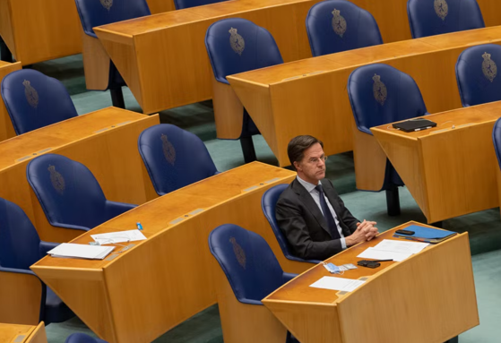 NEWS ALERT Parlamentul olandez a adoptat astăzi o rezoluție împotriva aderării Romaniei și Bulgariei la Schengen / Totul depinde de Mark Rutte