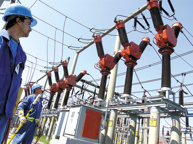 Distribuție Energie Electrică România, compania care deține firele de energie din grupul Electrica, ar putea primi o injecție de 240 mil. lei de la BERD. Banii sunt pentru a-i acoperi nevoia de lichiditate