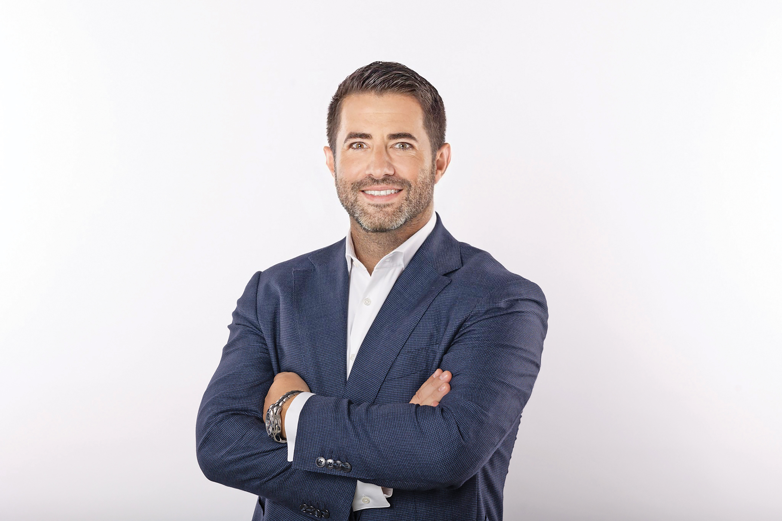 Povestea bugetarului care a renunțat la munca la stat pentru a lucra pentru o multinațională, iar apoi și-a deschis propria afacere.  Cum merge businessul propriu acum