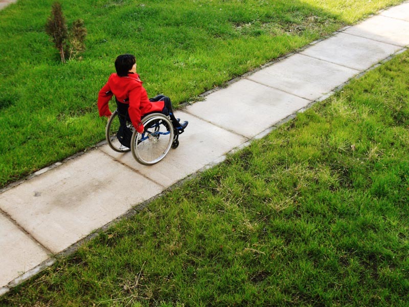 ANCOM actualizează reglementările dedicate persoanelor cu dizabilități