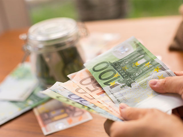 Datoria externă totală a României a crescut cu 4,82 miliarde euro în primele 9 luni ale anului
