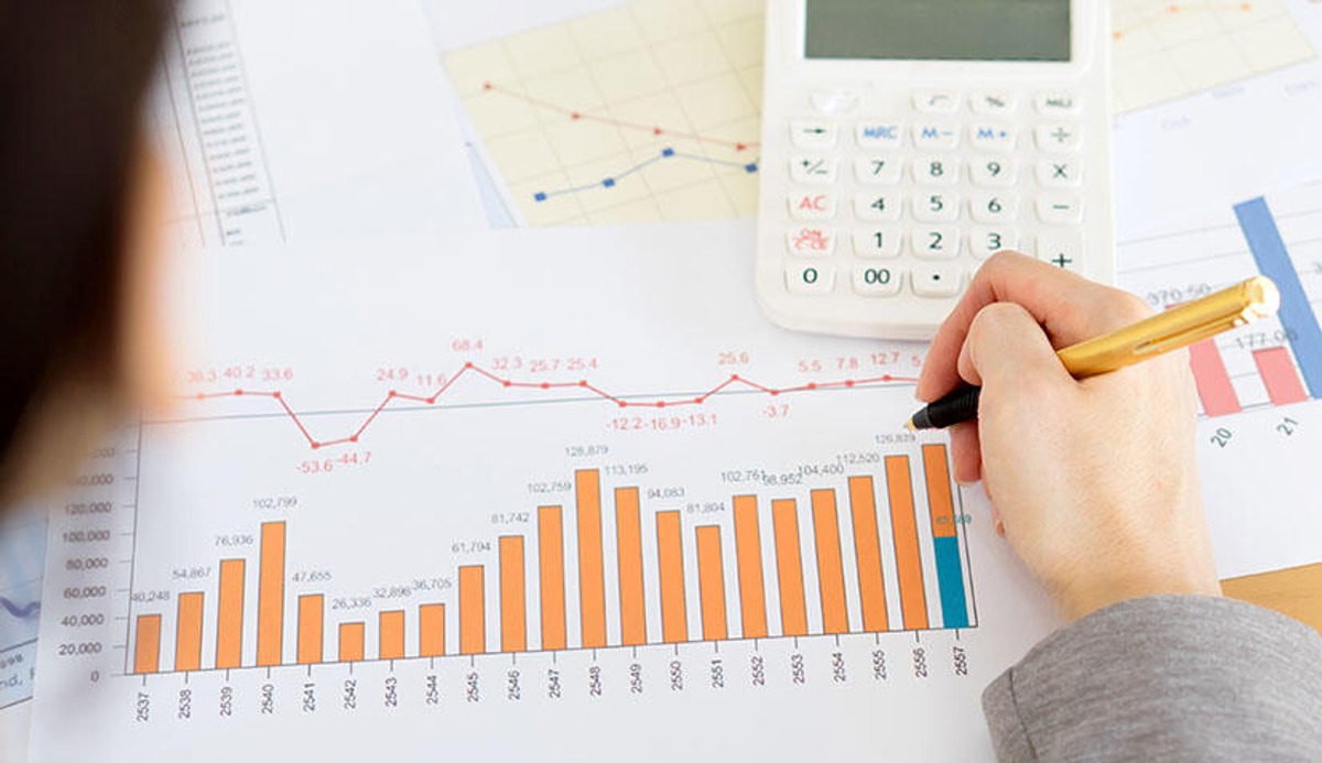 Companiile germane din România declară că situația lor economică este bună sau satisfăcătoare, dar 7 din 10 cred că în următoarele 12 luni contextul local se va înrăutăți