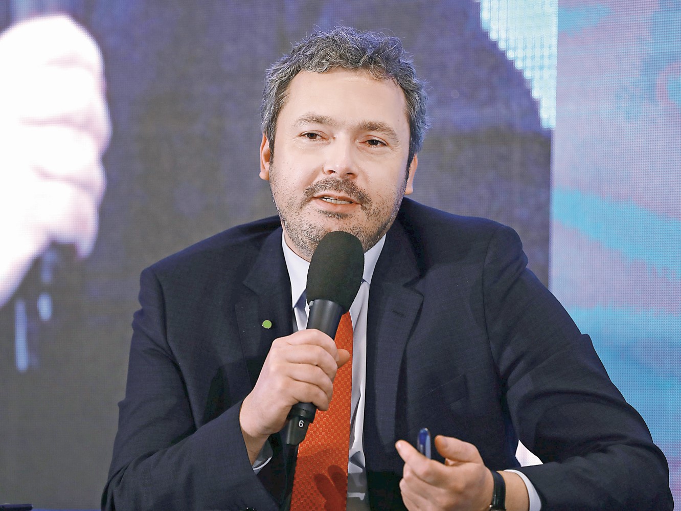 Răzvan Nicolescu, fost ministru al energiei, despre refuzul Austriei de a lăsa România în Schengen: Nu cred că modificările Legii Offshore au legătură cu subiectul, dar în situația actuală nu mai este nicio șansă de modificare a textului. Șantajul ar fi confirmat