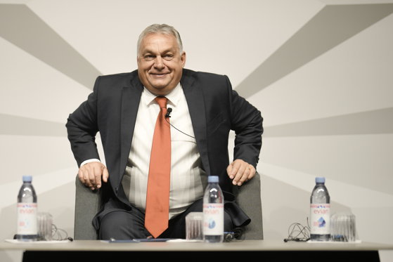 Viktor Orban ironizează Parlamentul European în contextul unui scandal major de corupție