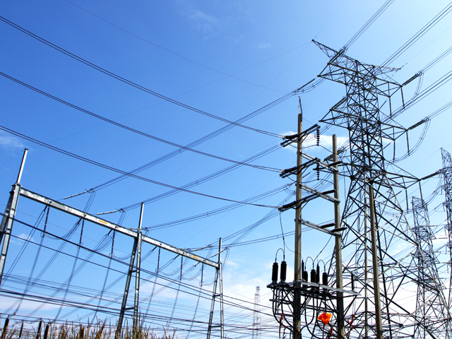 Ministerul Economiei devine autoritate contractantă pentru transportul energiei electrice