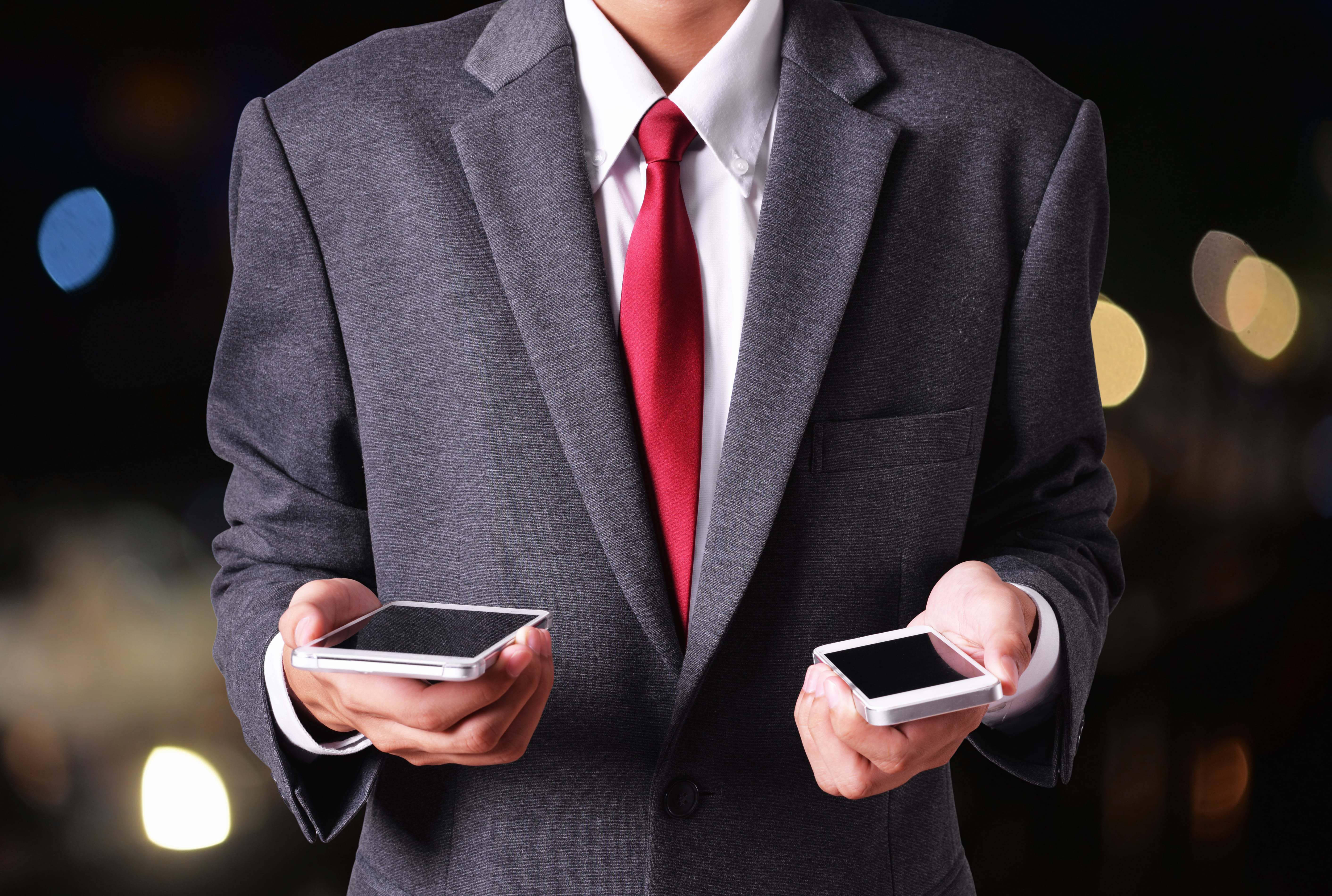 (P) Telefon de buget nou sau telefon cu specificații de top recondiționat? Pe care să-l alegi?