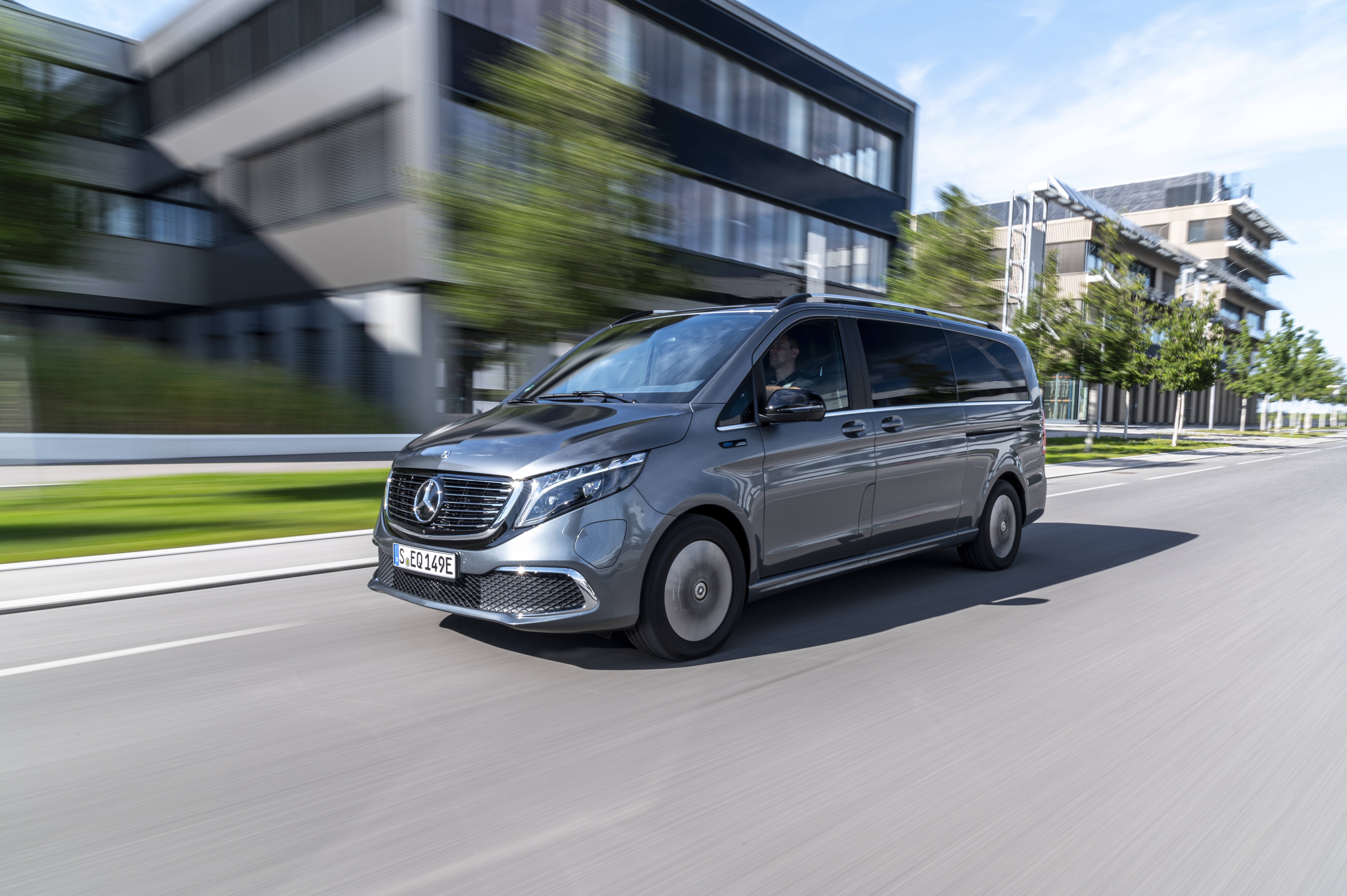(P) Strategia Mercedes-Benz Vans pe termen mediu și lung – soluția pentru un transport sustenabil și performant