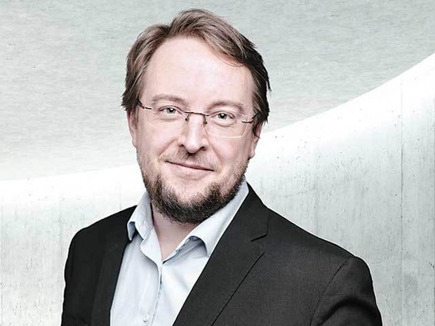Xavier Martinet, director Dacia: Mașinile se vor scumpi foarte mult odată cu Euro 7
