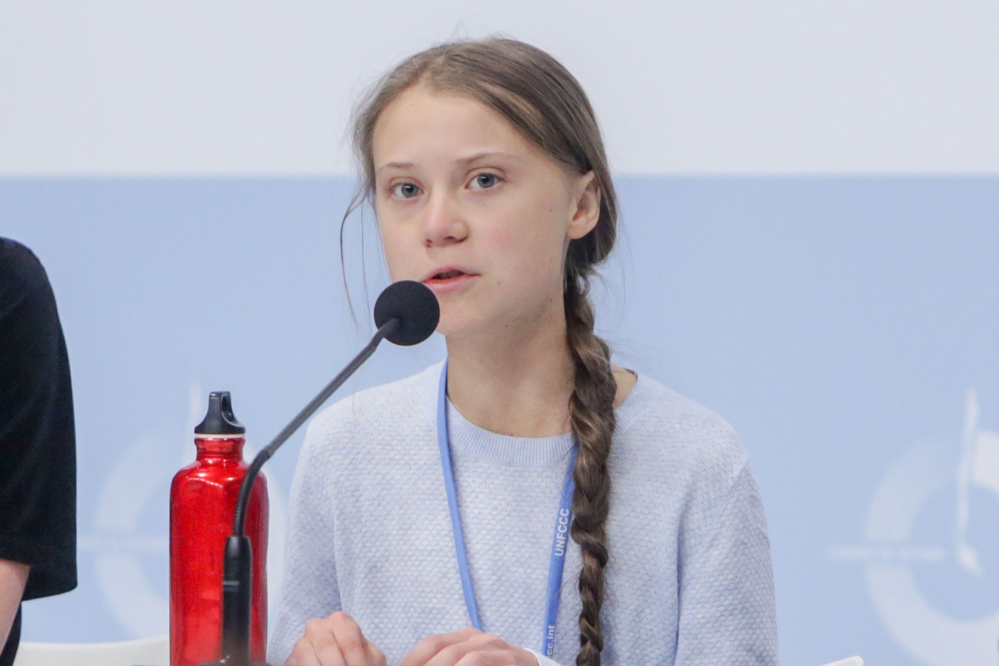 BREAKING NEWS  Video Greta Thunberg a fost reținută de poliție