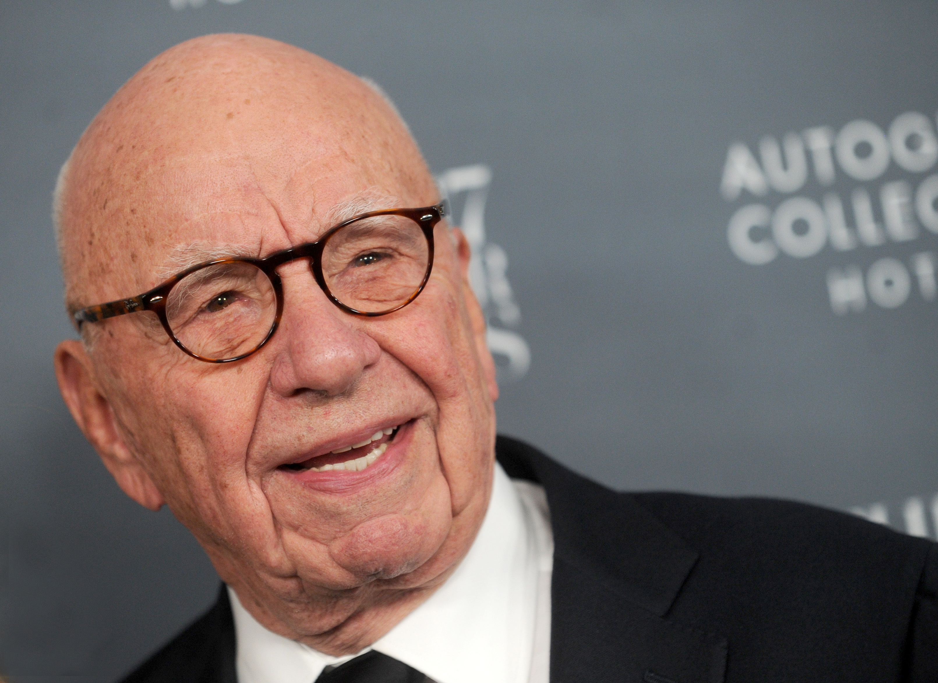 Reclădirea imperiului media nu e atât de ușoară pe cât credea: Rupert Murdoch eșuează în încercarea sa de a fuziona Fox cu News, însă explorează posibilitatea vânzării Move