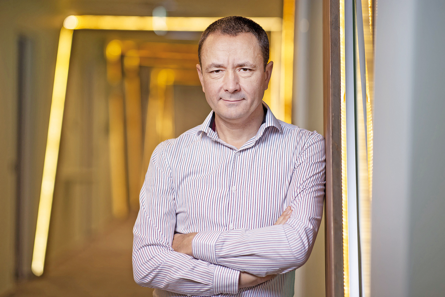 100 Cei mai admirați CEO din România - 055. Călin Fusu, cofondator și CEO, Vivreo Deco & Neogen