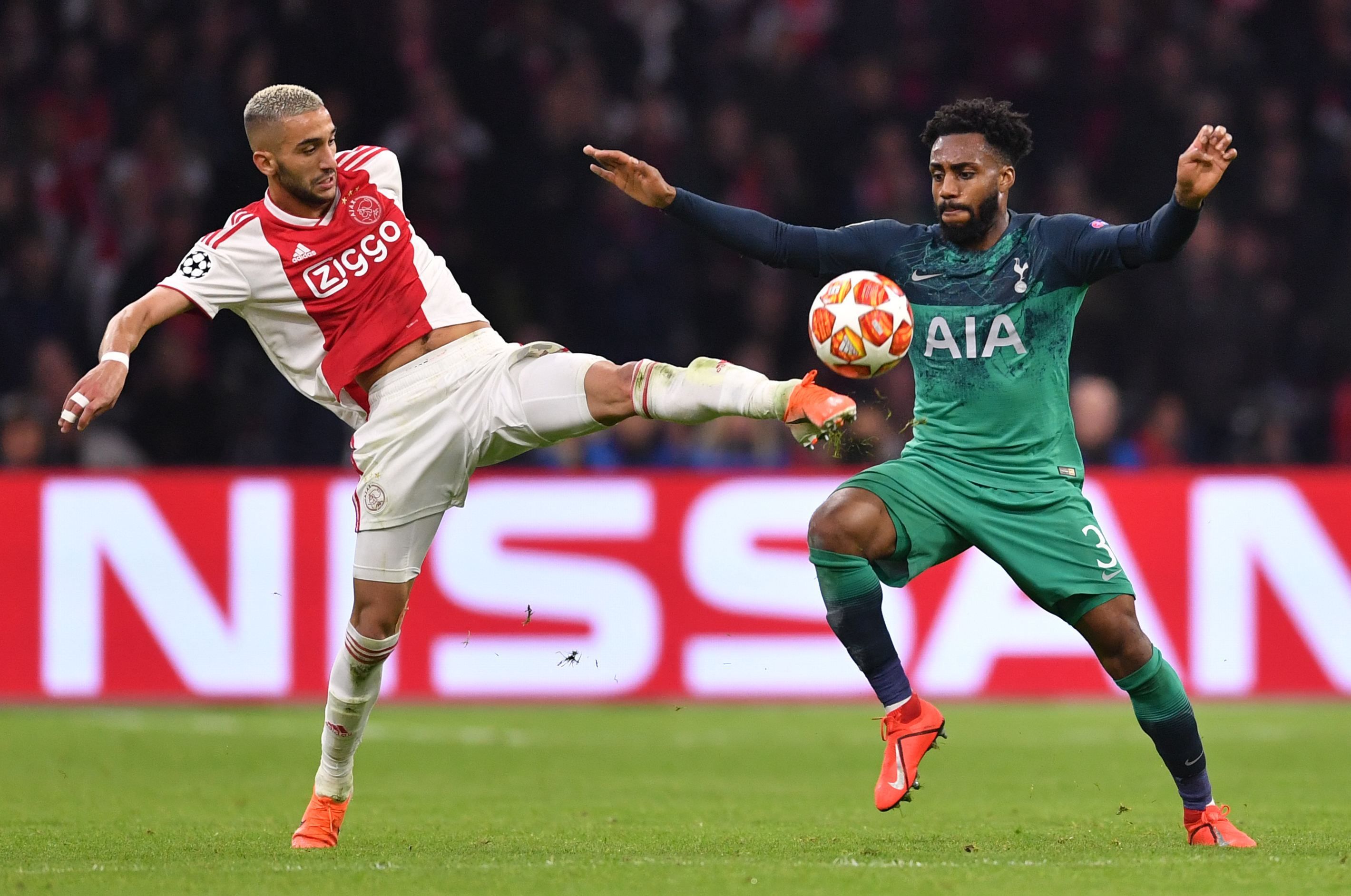 Miliardarii lumii se calcă în picioare pentru a cumăra echipele din Premier League: Miliardarul Jahm Najafi a făcut o ofertă de 3,75 mld. dolari pentru Tottenham Hotspur