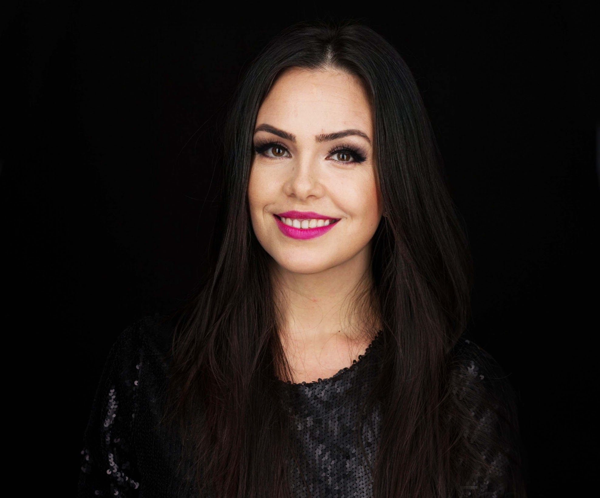 I love my job. Viață de artist de evenimente în România. Cum ajungi la o astfel de profesie și ce soluții a găsit Ștefania Mihăilescu în pandemie