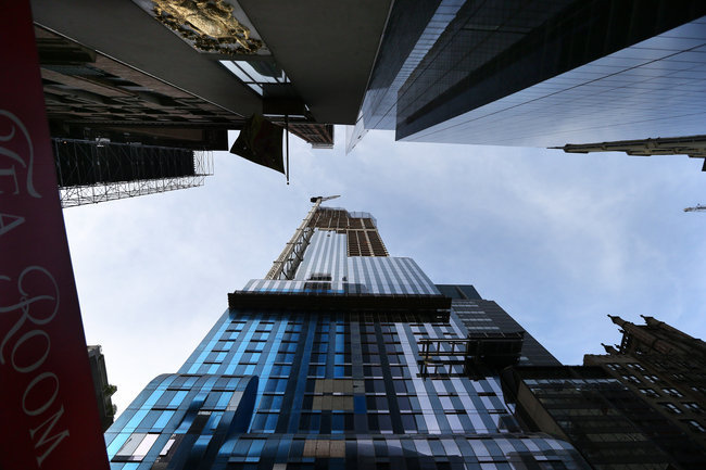 Piață imobiliară suferă schimbări la ordinea zilei: care este motivul pentru care unul dintre cei mai mari magnați imobiliari din New York, se pregătește să cedeze creditorilor o parte dintre birourile pe care le deține