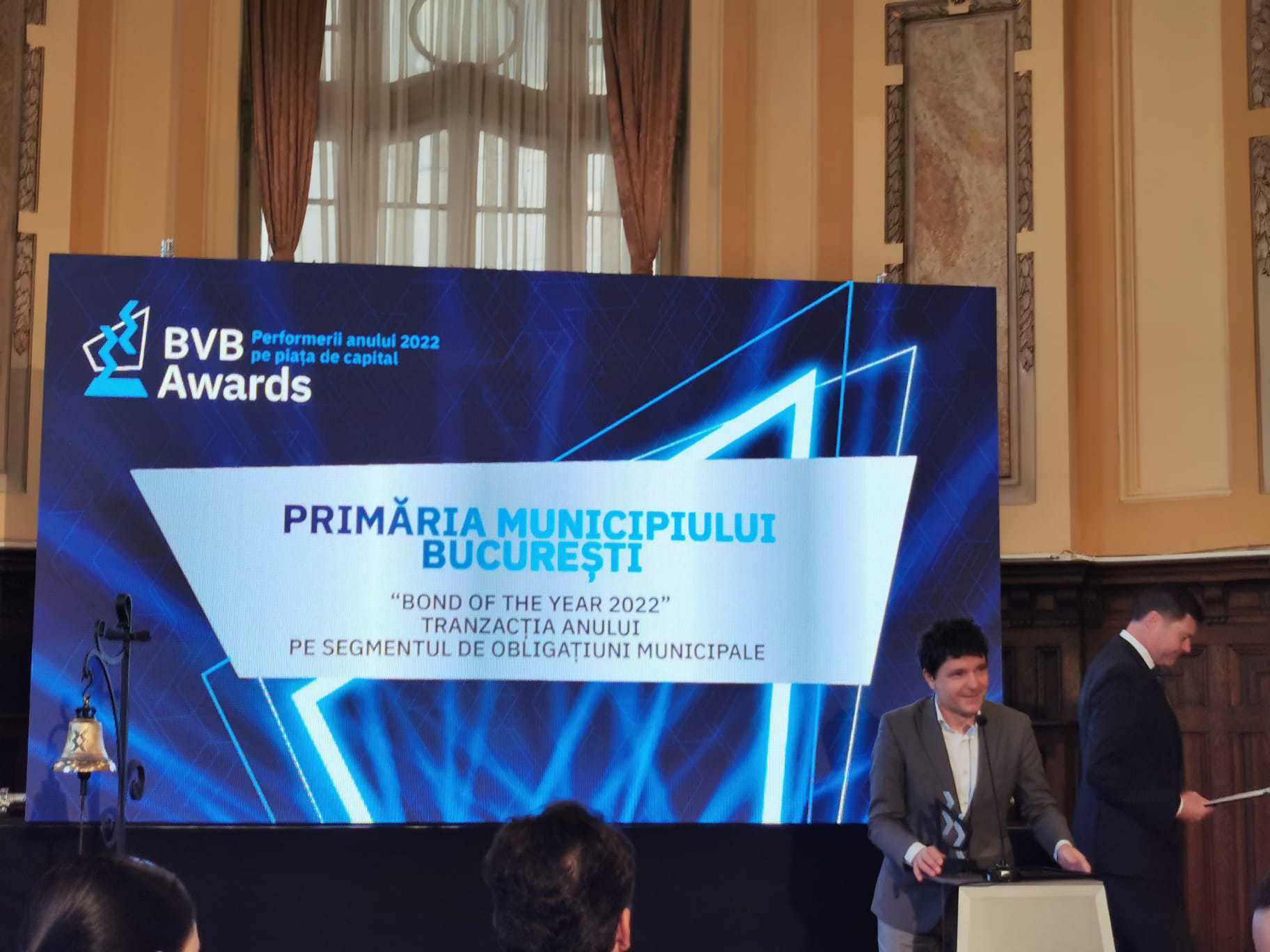 Primăria Municipiului București, premiul „Bond of the year 2022” la BVB. Nicușor Dan: Vă așteptăm în aprilie la o nouă emisiune de obligațiuni