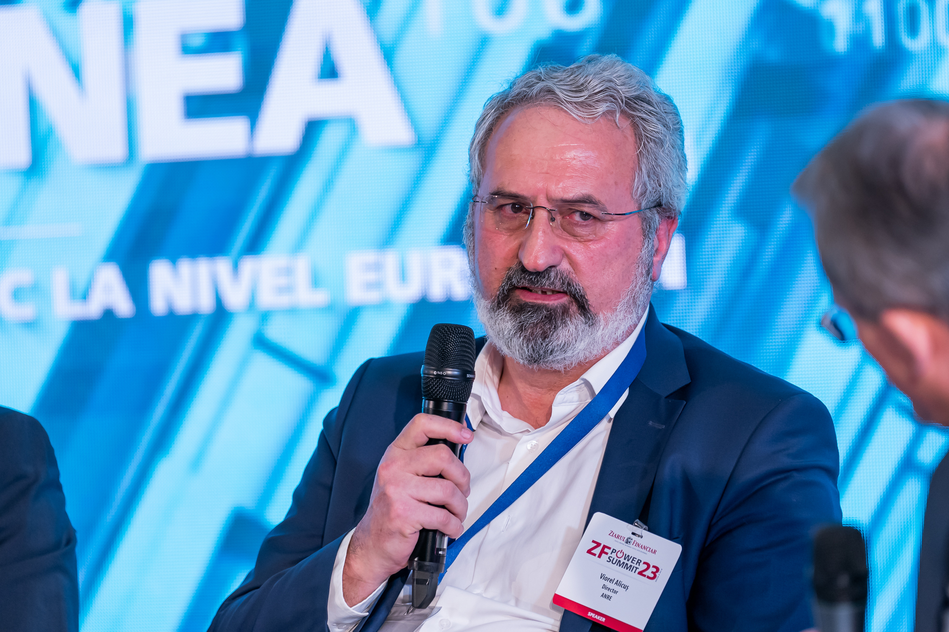 Viorel Alicuș, director ANRE: Există un model european pe zona de energie regenerabilă în care statul decide și licitează locațiile în care se pot instala proiecte, pentru a nu exista congestii, ca în Dobrogea