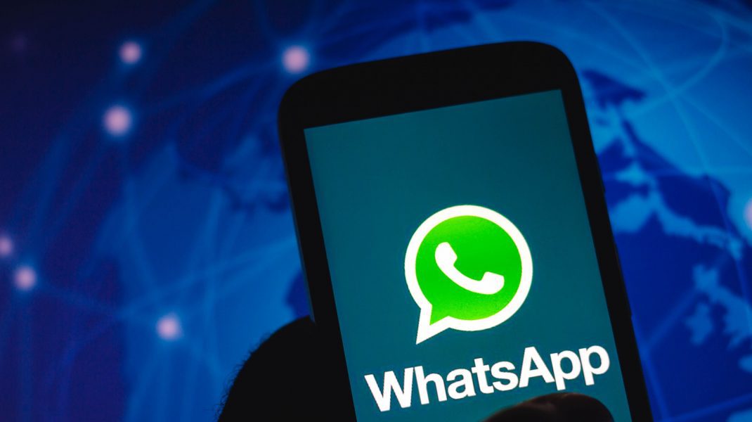 Vești importante pentru utilizatorii WhatsApp. Ce schimbări pregătește aplicația