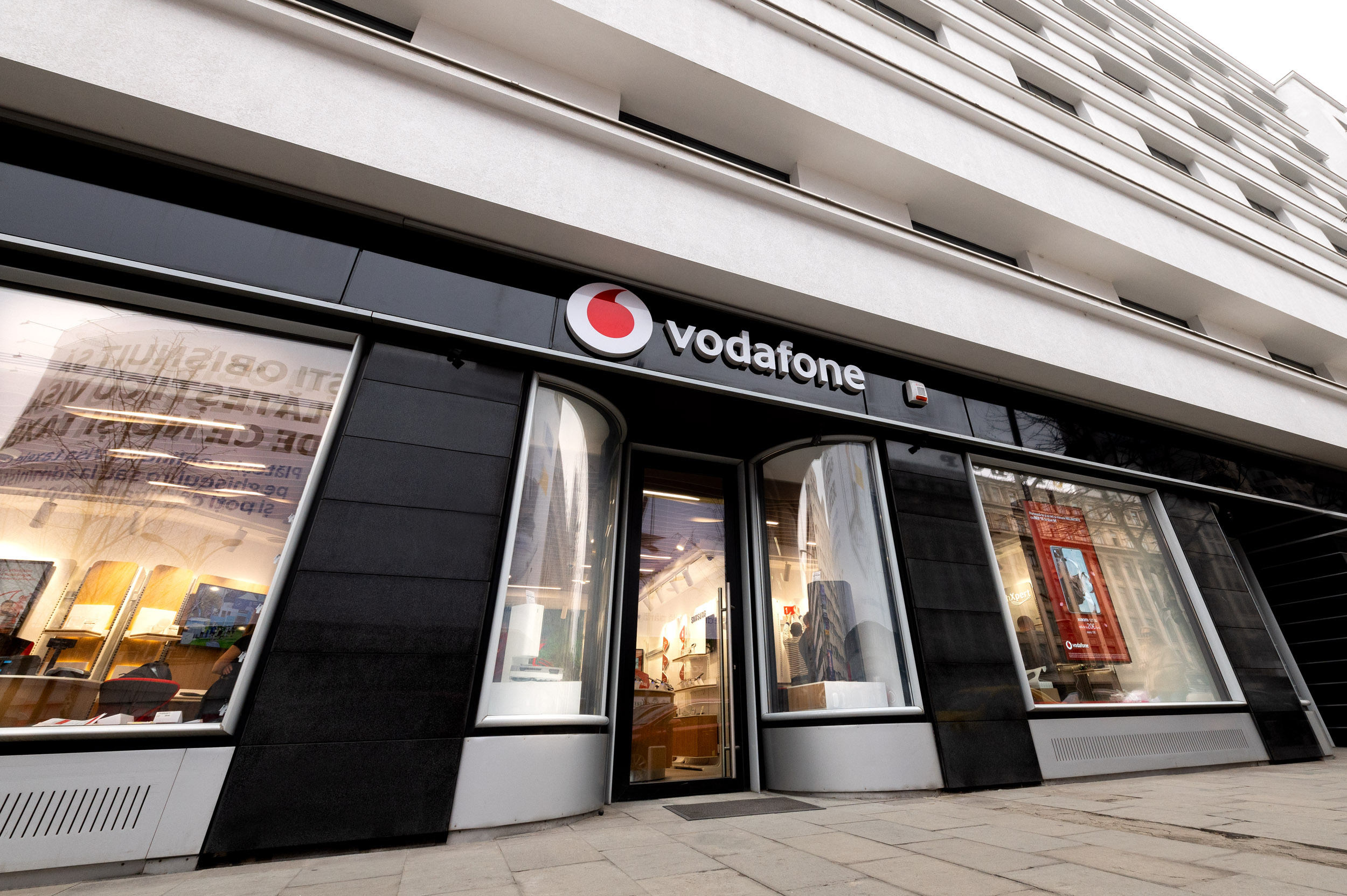 Vodafone a deschis un nou tip de magazin. România fiind în primul val de țări care implementează noul format