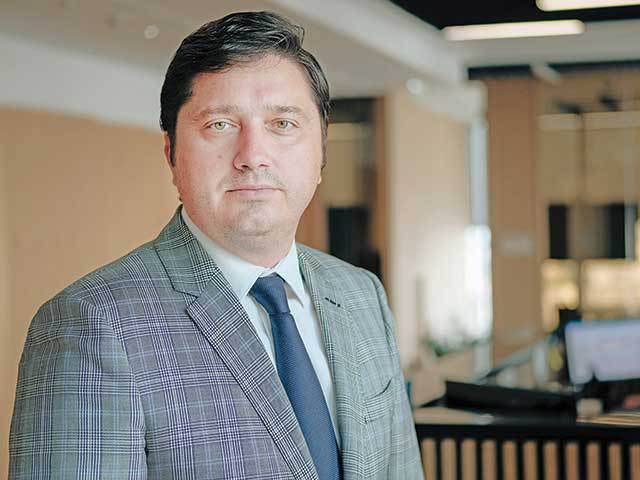 Performanța se construiește sustenabil