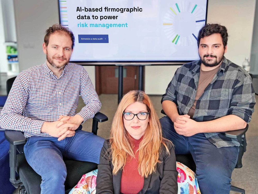 O companie românească pe care au construit-o trei tineri are un cuvânt de spus în viitorul căutărilor. Ce este detectivul digital și cum a reușit să convingă mai mulți investitori să ofere deja milioane de dolari