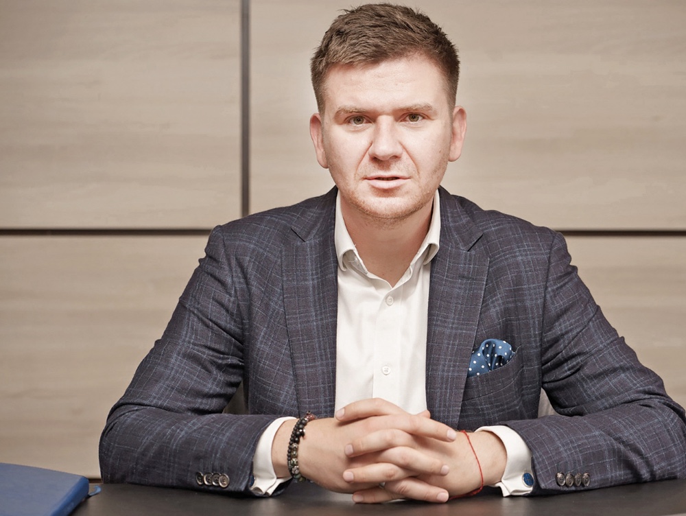 Care este compania din România despre nimeni nu știe nimic, dar care oferă consultanță Guvernului României , care vrea „să-i alfabetizeze financiar” pe români