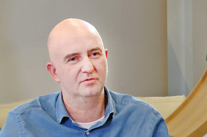 Radu Savopol, fondator și CEO al lanțului de cafenele 5 to Go:Suntem un business meteo sensibil, un 20 de grade versus vreme urâtă îți poate influența vânzările foarte mult, când ninge sau plouă ai scădere minus 30% în prima zi