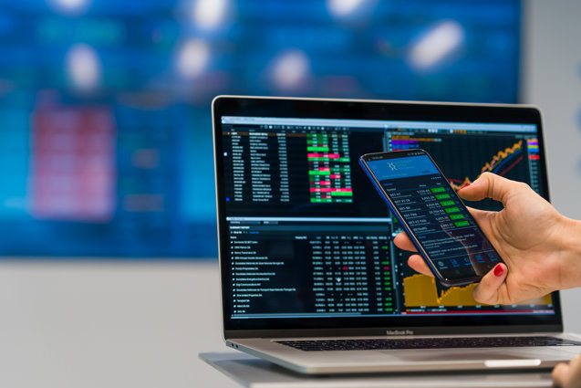 Încep să apară ordine mai mari de subscriere pentru IPO-ul Agricover: în câteva ore azi micii investitori au alocat aproximativ 3 mil. lei. Tranșa de retail, la 28% până acum