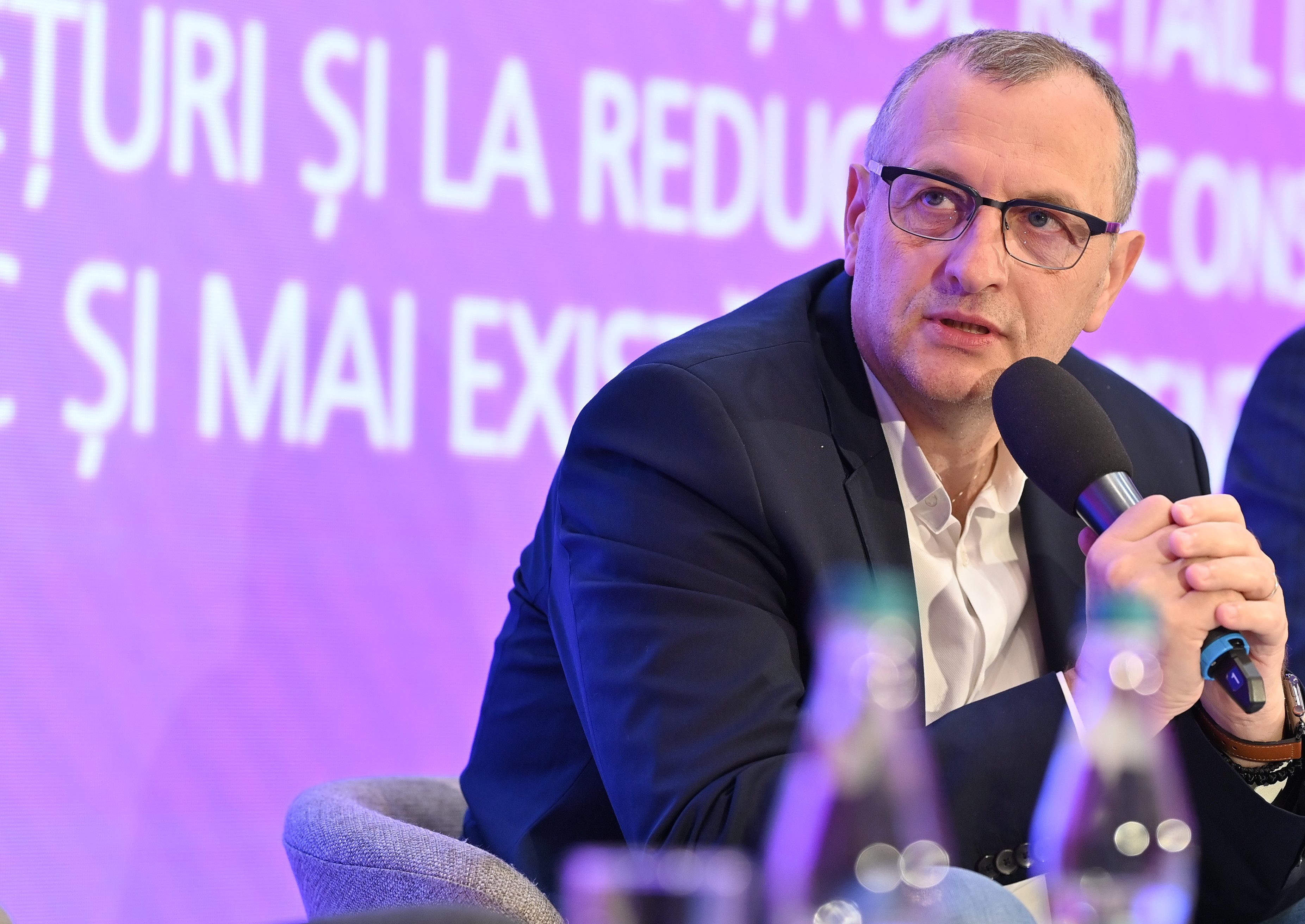 Trenduri care devin importante în retail: suprafețele mici, proximitatea și ofertele personalizate. Călin Costinaș, deputy CEO Profi: Nu cred că ne mai întoarcem la modelul în care să mergem la cumpărături împreună cu familia și să stăm trei ore într-un magazin
