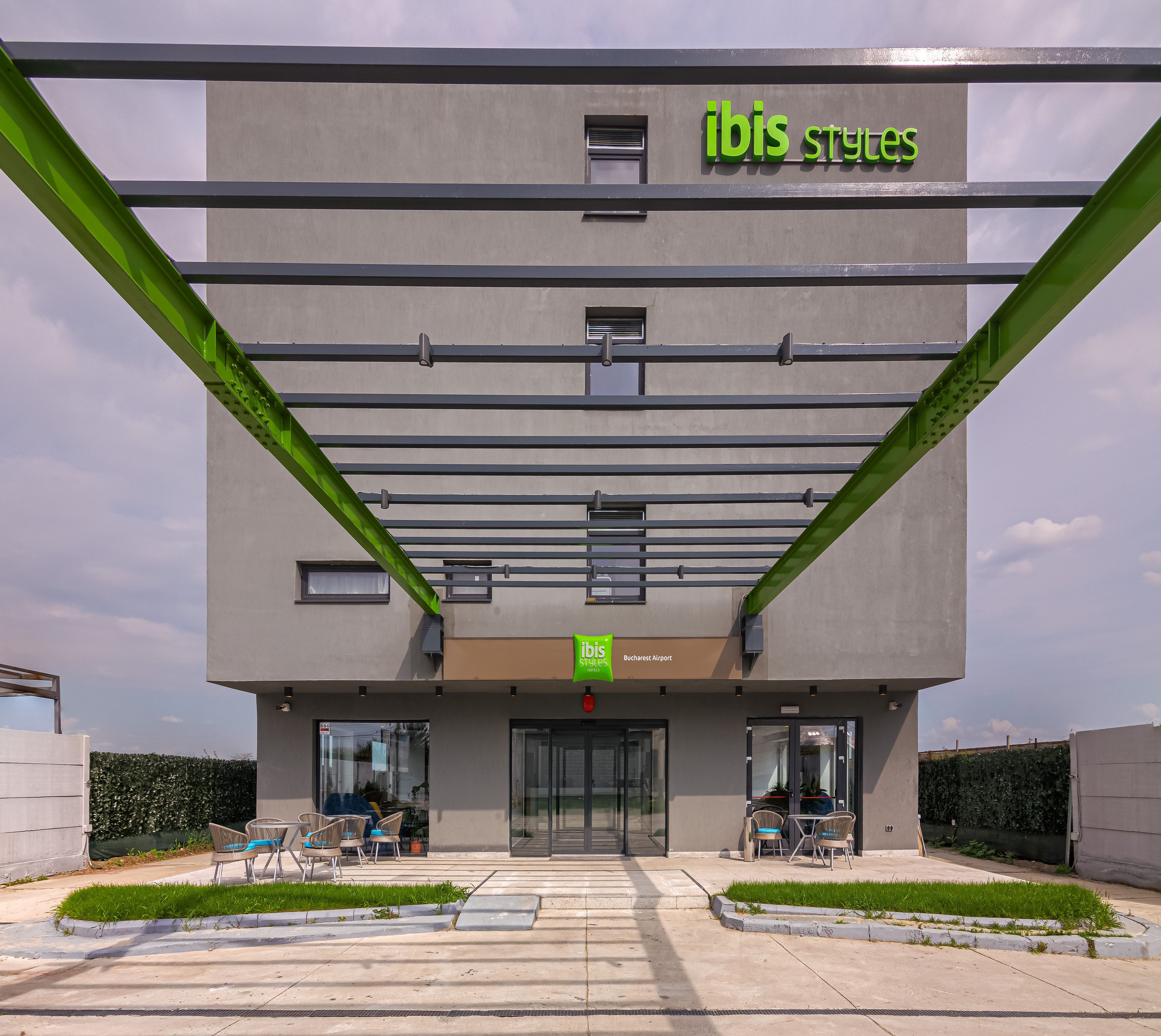 Cum arată hotelul ibis Styles deschis astăzi lângă aeroportul Otopeni, o investiție a șeicului Ahmed Bin Saif Al Nahyan, fost președinte al Etihad Airways