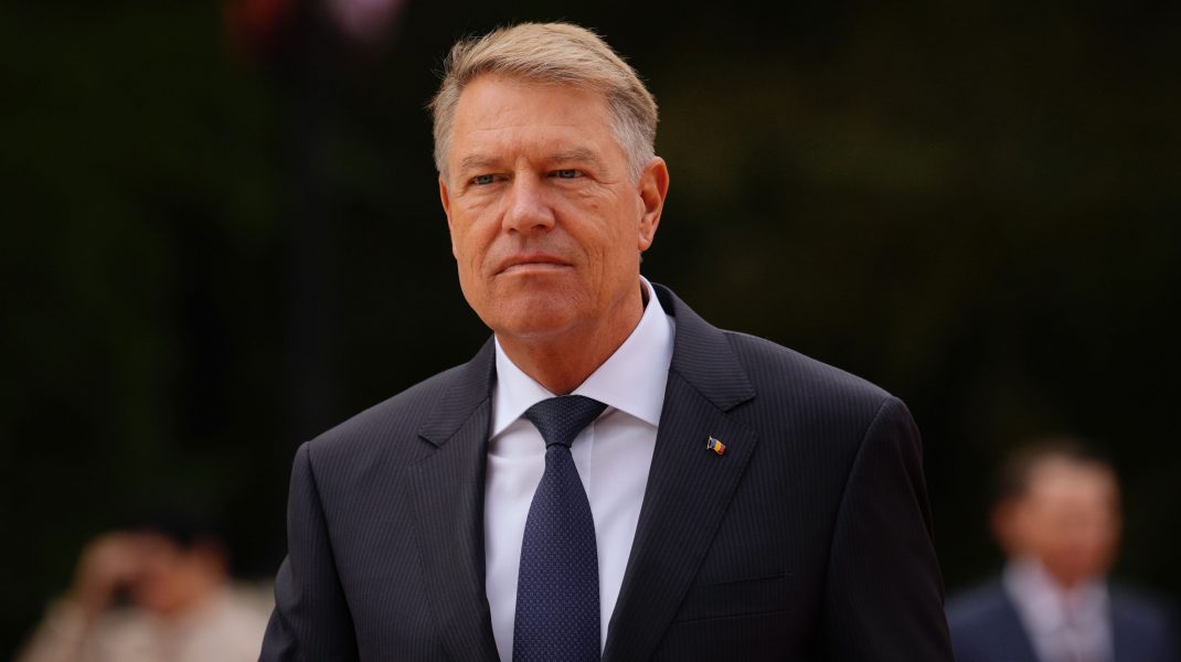 Klaus Iohannis, glumă neinspirată la Sibiu, în plin miting al profesorilor: „Vedeți? Până și greva are avantajele ei”