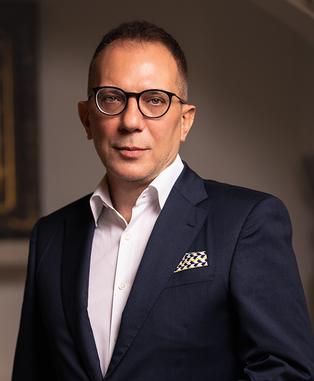 Se intensifică competiția între bănci pe retail. Exim Banca Românească s-a lansat oficial ca bancă universală. Traian Halalai, președinte: Exim Banca Românească își propune să crediteze responsabil, să încurajeze economisirea și să sprijine clienții