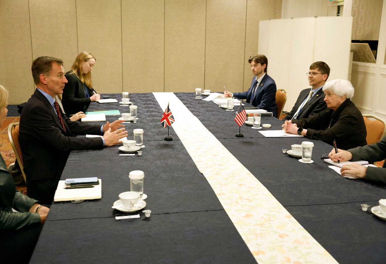 FT: Liderii G7 vor discuta despre o propunere privind un summit de pace pentru Ucraina