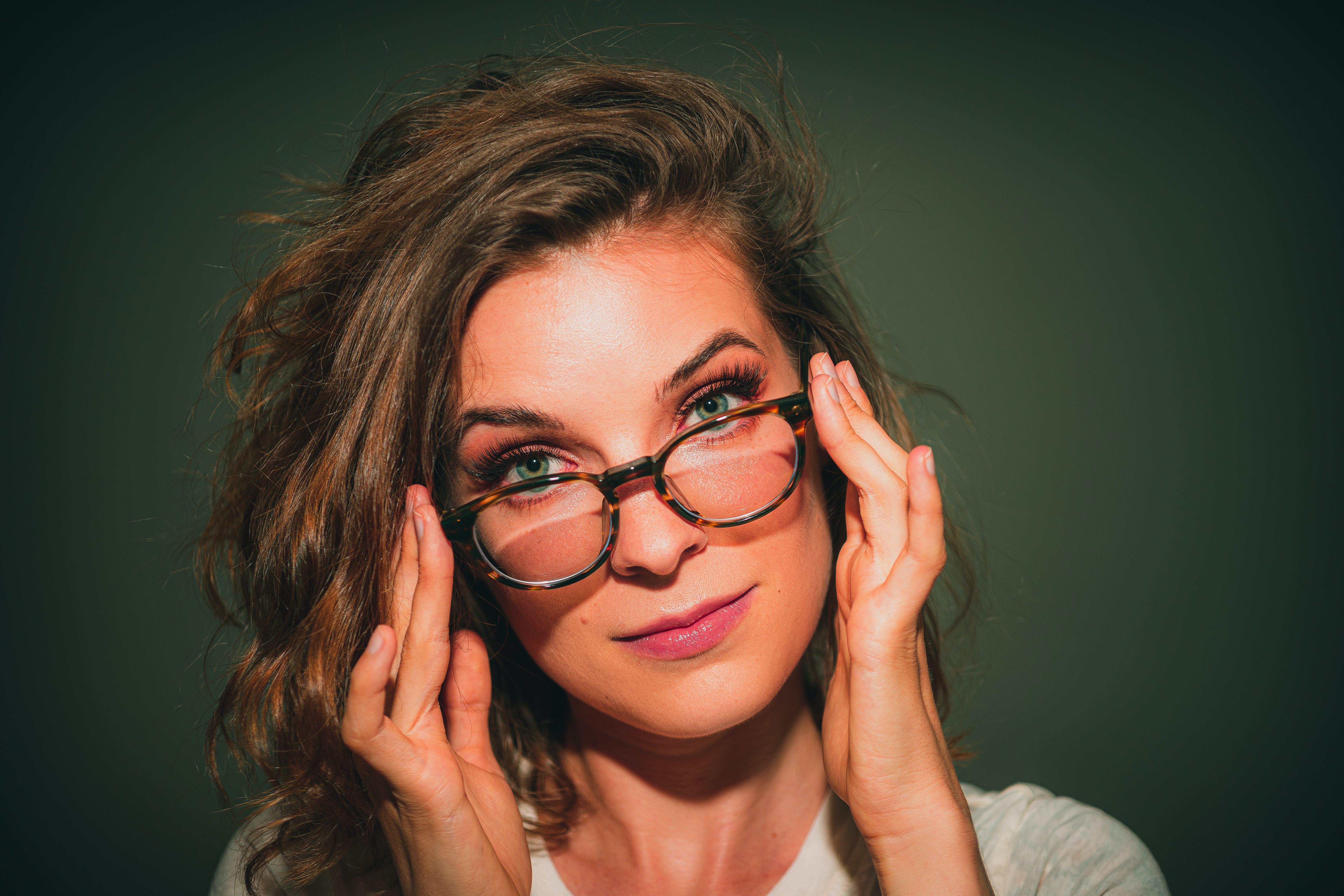 Vrei să știi dacă ai  o inteligență emoțională mai ridicată decât majoritatea oamenilor? Există o întrebare de doar trei cuvinte cu ajutorul căreia poți să verifici asta