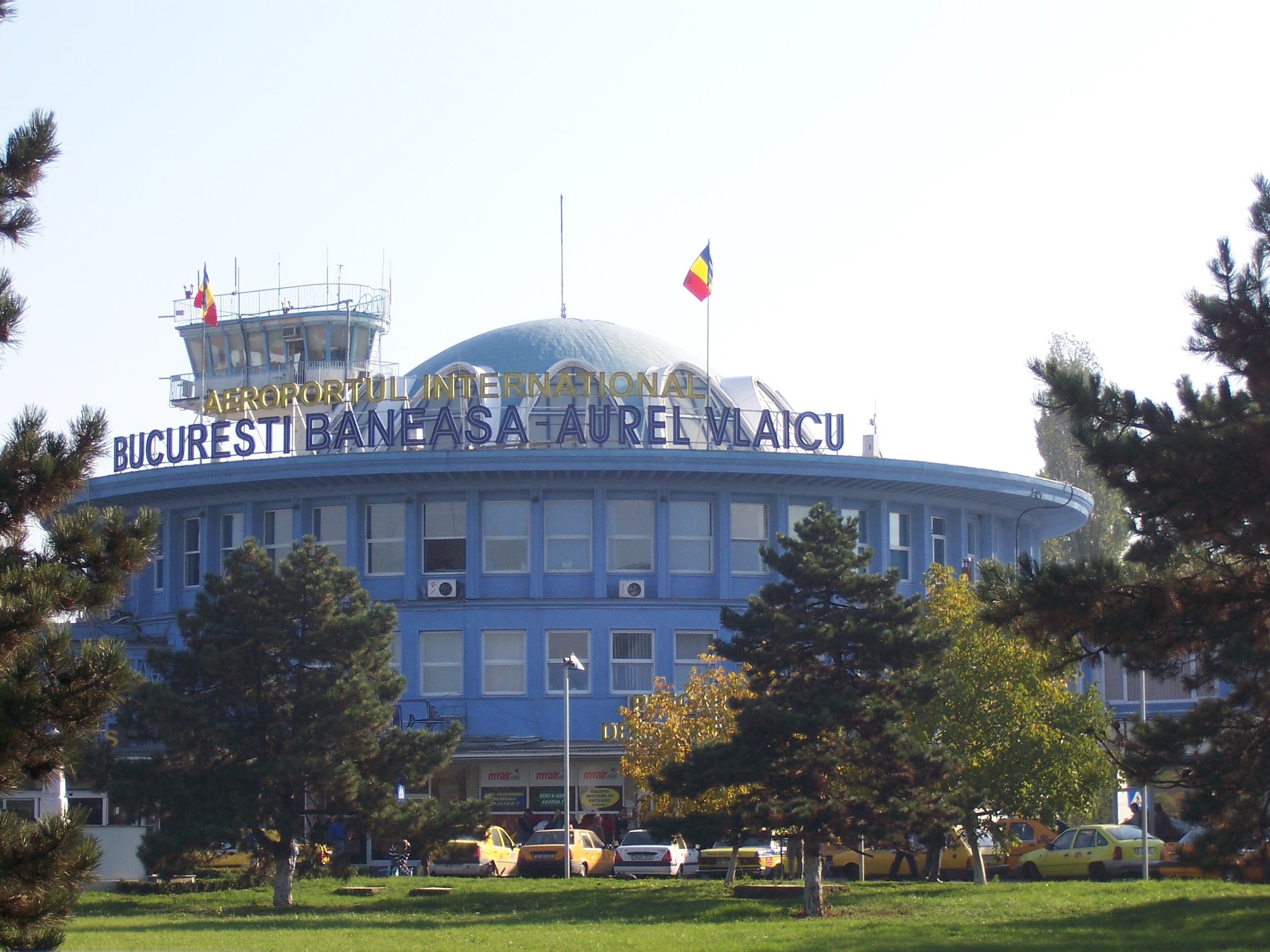 Suspiciuni de corupție cu prejudiciu uriaș la IGAv, Școala de Aviație Civilă și Aeroportul Băneasa