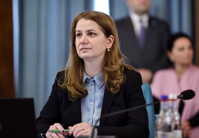 Ligia Deca: „Probele de competență de la BAC ar putea fi echivalate cu notele din timpul liceului, dacă greva continuă”
