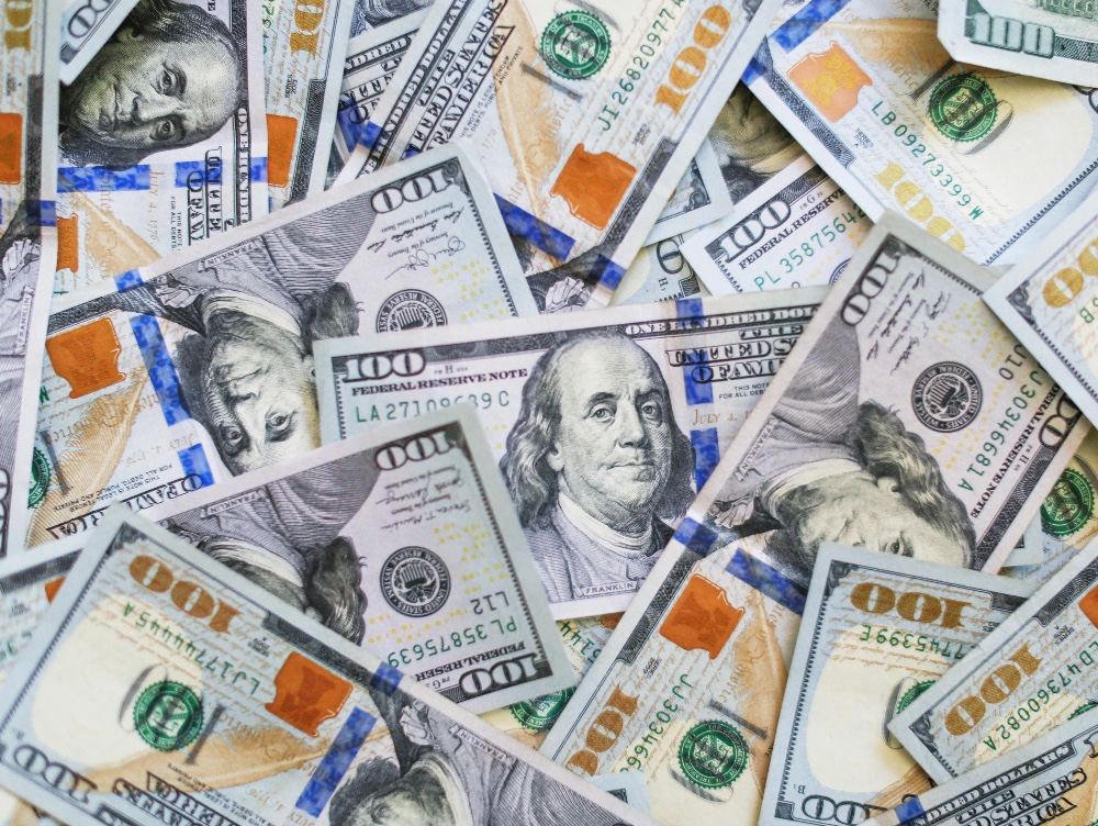 România are un nou miliardar. Cine este miliardarul creat de inflația record din 2022