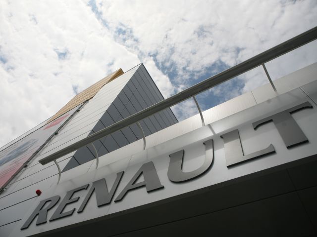 Celebrul actor Ryan Reynolds și RedBird Capital Partners vor prelua o participație de 200 de milioane de dolari la echipa de Formula 1 Alpine a Renault