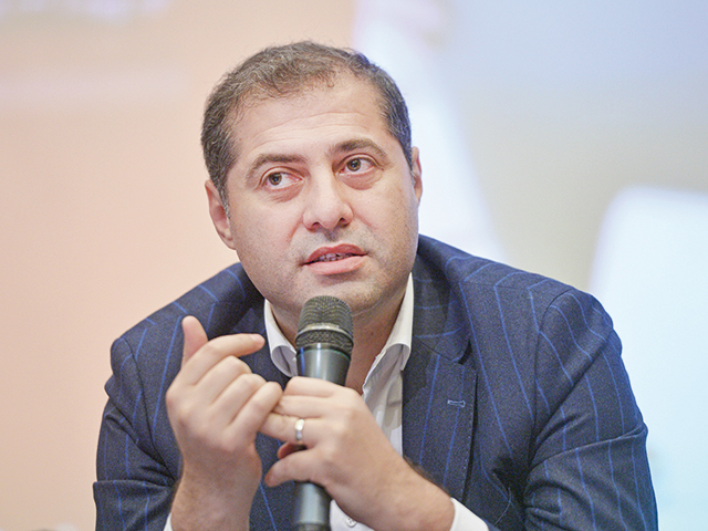 Guvernul Ciolacu fierbe la foc mic mediul de business de câteva săptămâni în care vorbește șoptit de majorări de taxe