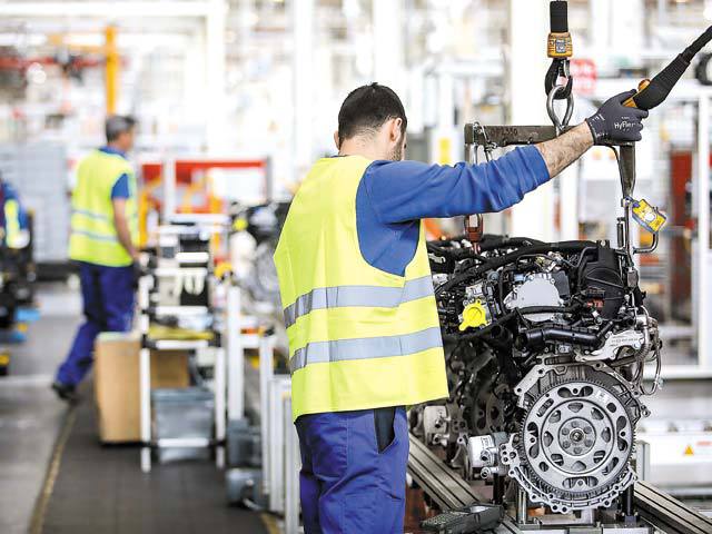 Ford va iniția o serie de concedieri în rândul inginerilor din Statele Unite și Canada în cadrul unui program de reducere a costurilor