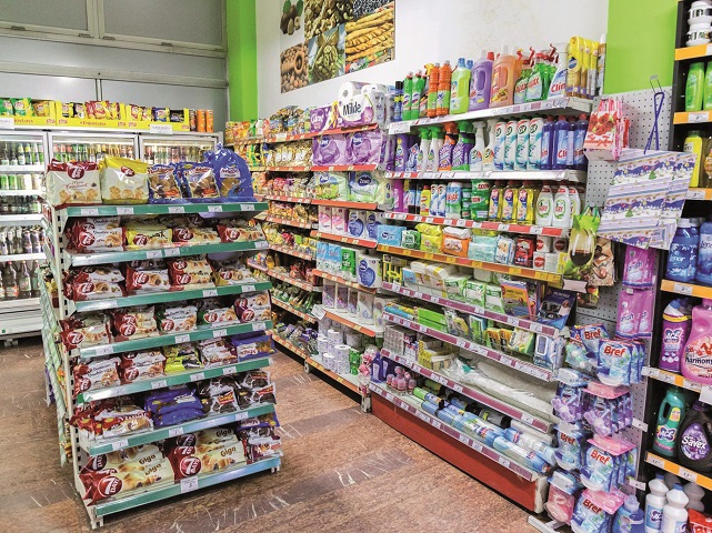 Cea mai mare tranzacție între doi retaileri locali: Annabella cumpără rețeaua Best Market cu 13 magazine și își pune astfel județul Dâmbovița pe hartă. Ion Șoloman, proprietarul Best Market: Am vrut să fac exit pentru că îmi voi concentra atenția pe alte businessuri din zona de modă și contrucții. Se ascute concurența în comerțul alimentar