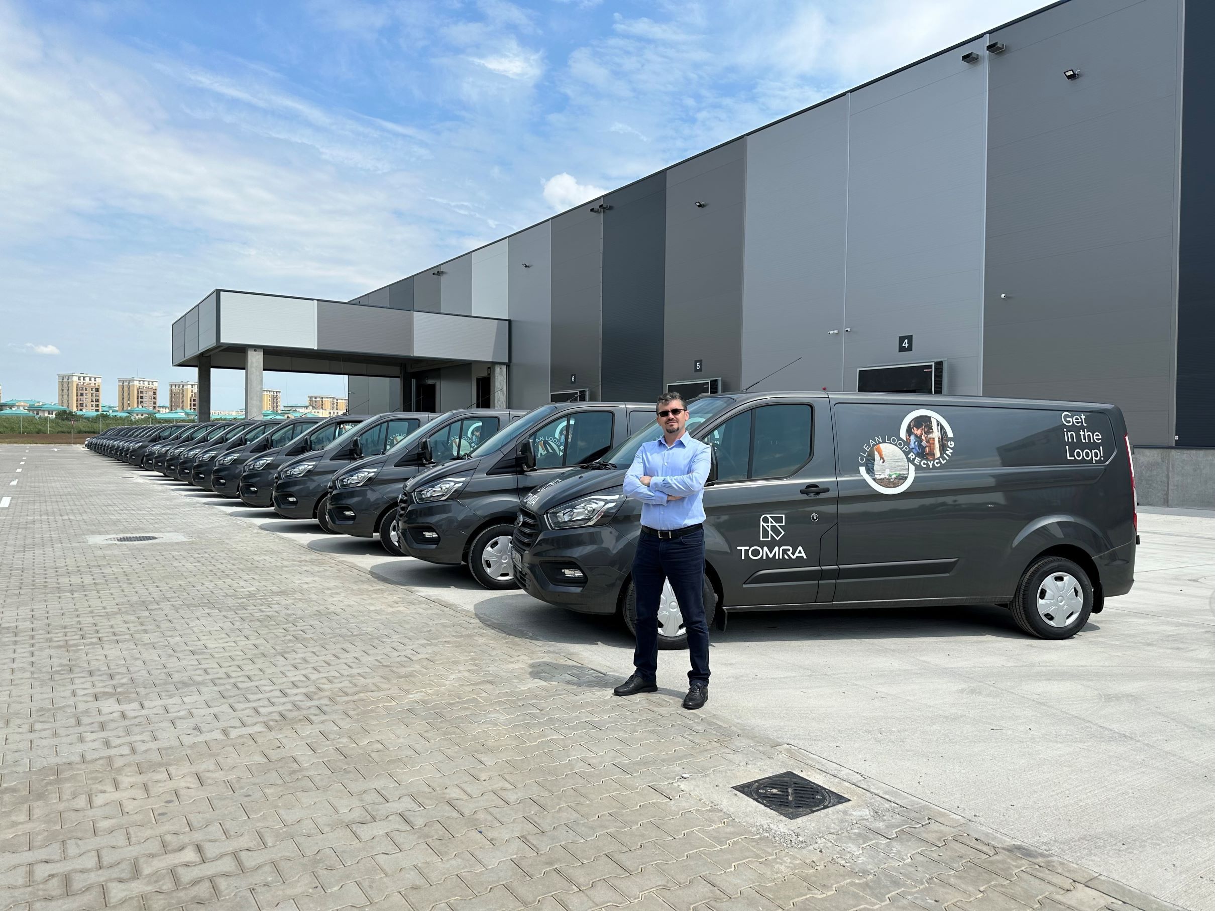 Compania norvegiană Tomra, care furnizează soluții automate de colectare a ambalajelor pentru băuturi în vederea reciclării, a deschis lângă București un centru logistic de 4.000 mp