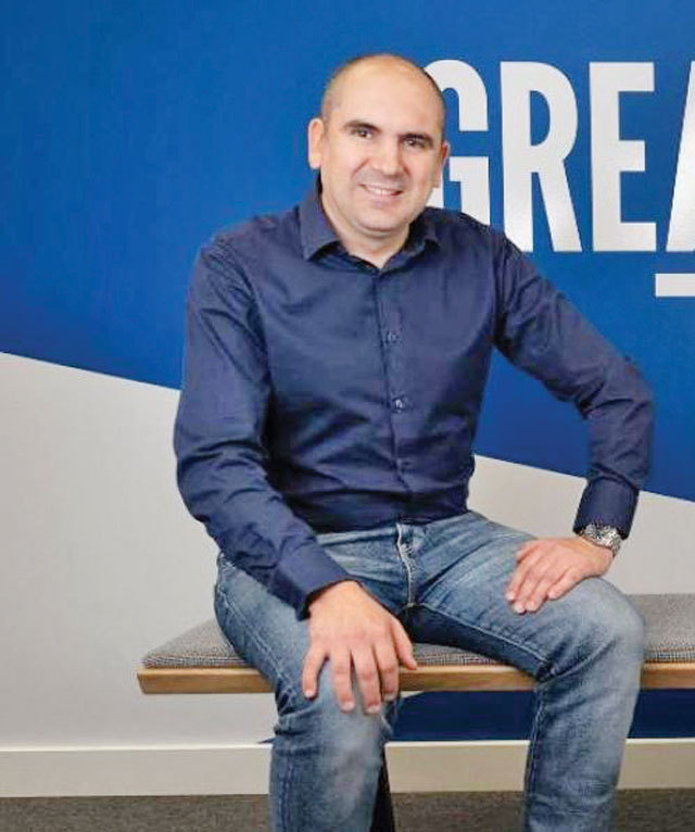 Dezvoltatorul britanic de software Amdaris, co-fondat de antreprenorul moldovean Vlad Nanu, cumpărat de compania americană Insight Enterprises. În România, Amdaris are birouri în Timișoara și București și 250 de angajați