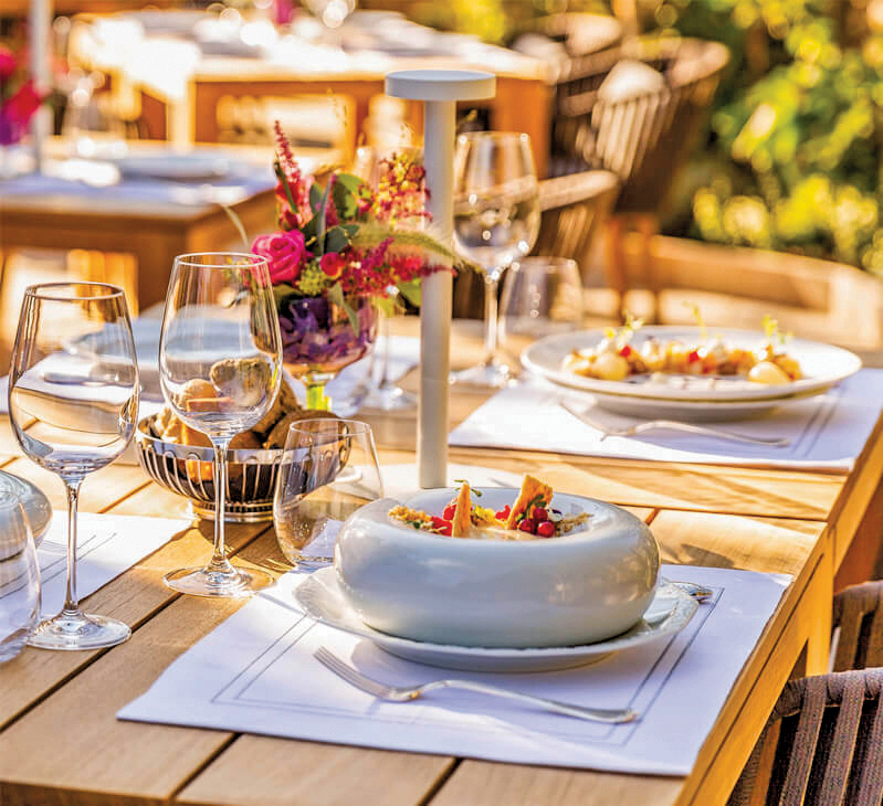 Cum a ajuns Bucureștiul orașul cu cele mai scumpe restaurante raportat la salariu?