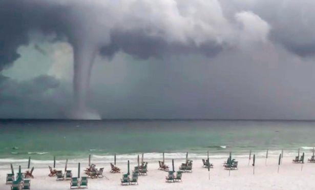 California: prima furtuna tropicală din ultimii 84 de ani se apropie de statul american