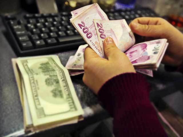 Băncile turcești se prăbușesc după decizia băncii centrale de a reduce un instrument de depunere menit să susțină valuta. Indicele Borsa Istanbul Banks a scăzut cu 5,4%, în timp ce lira a scăzut cu 0.2% în raport cu dolarul