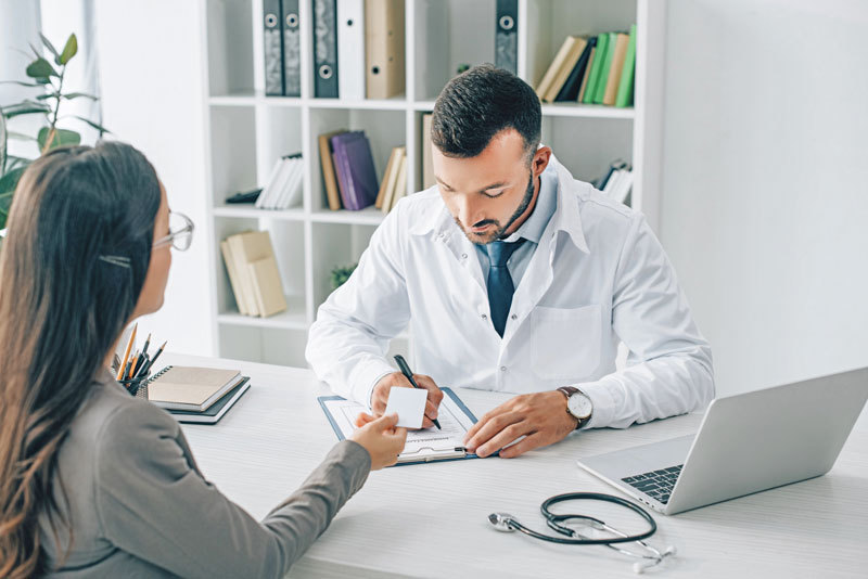 Medicina de familie, preferată în Sănătate. Peste 24% din numărul total de medici sunt de familie. În total, aproape 54.000 de medici au drept de liberă practică. Cei mai mulți sunt medici de familie, ginecologi, pediatri, chirurgi, anesteziști, cardiologi.