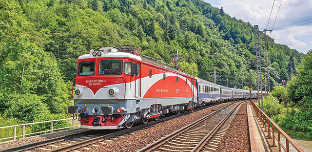 CFR Călători, un colos cu 11.000 de angajați