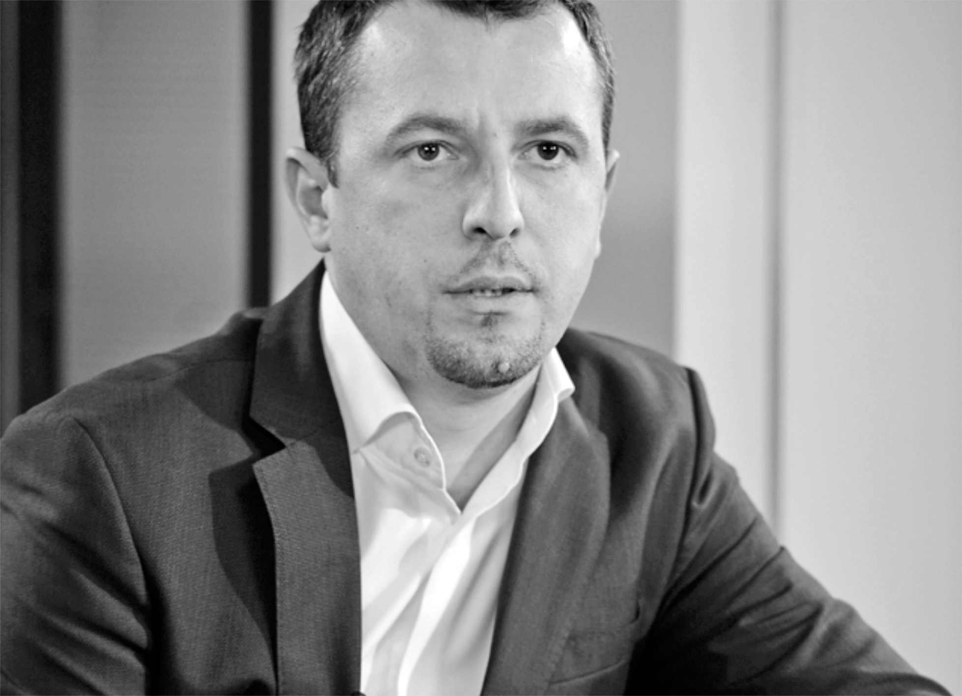 Povstea executivului cu o carieră complexă, construită în mai multe industrii și definită, după cum spune chiar el, de îndrăzneală